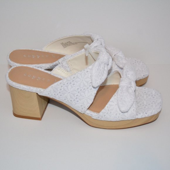 Copper Key Blooming Eyelet Double Bow Platform Sandals - Picture 2 of 11